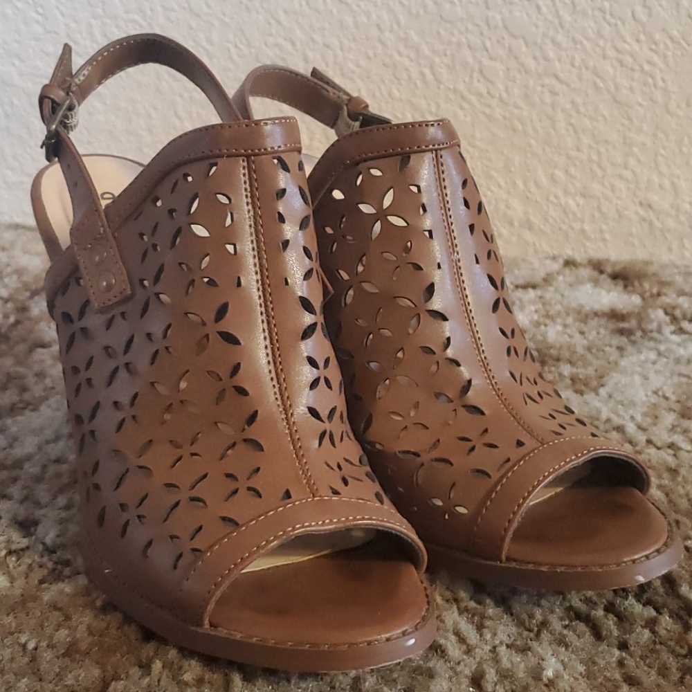 Women's Dollhouse Brand Wedge